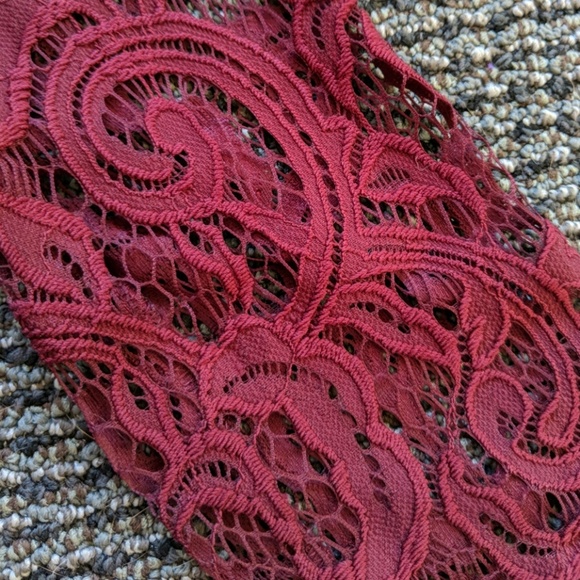 Andrianna Papell Lace Top - Picture 4 of 4